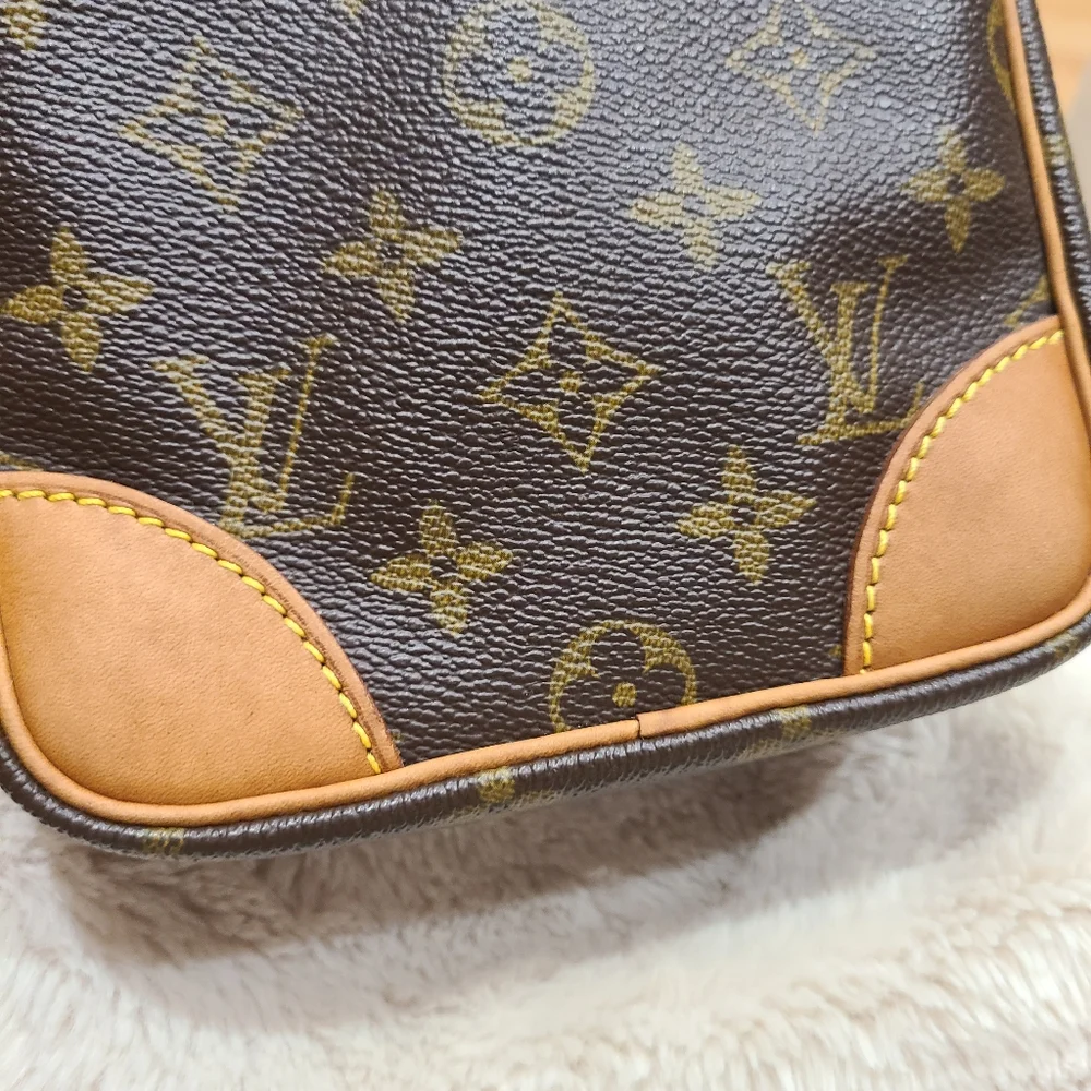 Sold - Picture 2 of 12